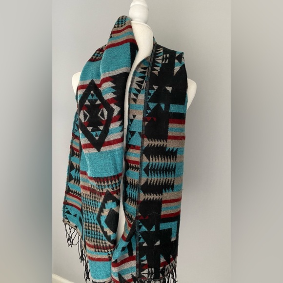 Merino Wool Native American Design Scarf or Wrap - Picture 4 of 5